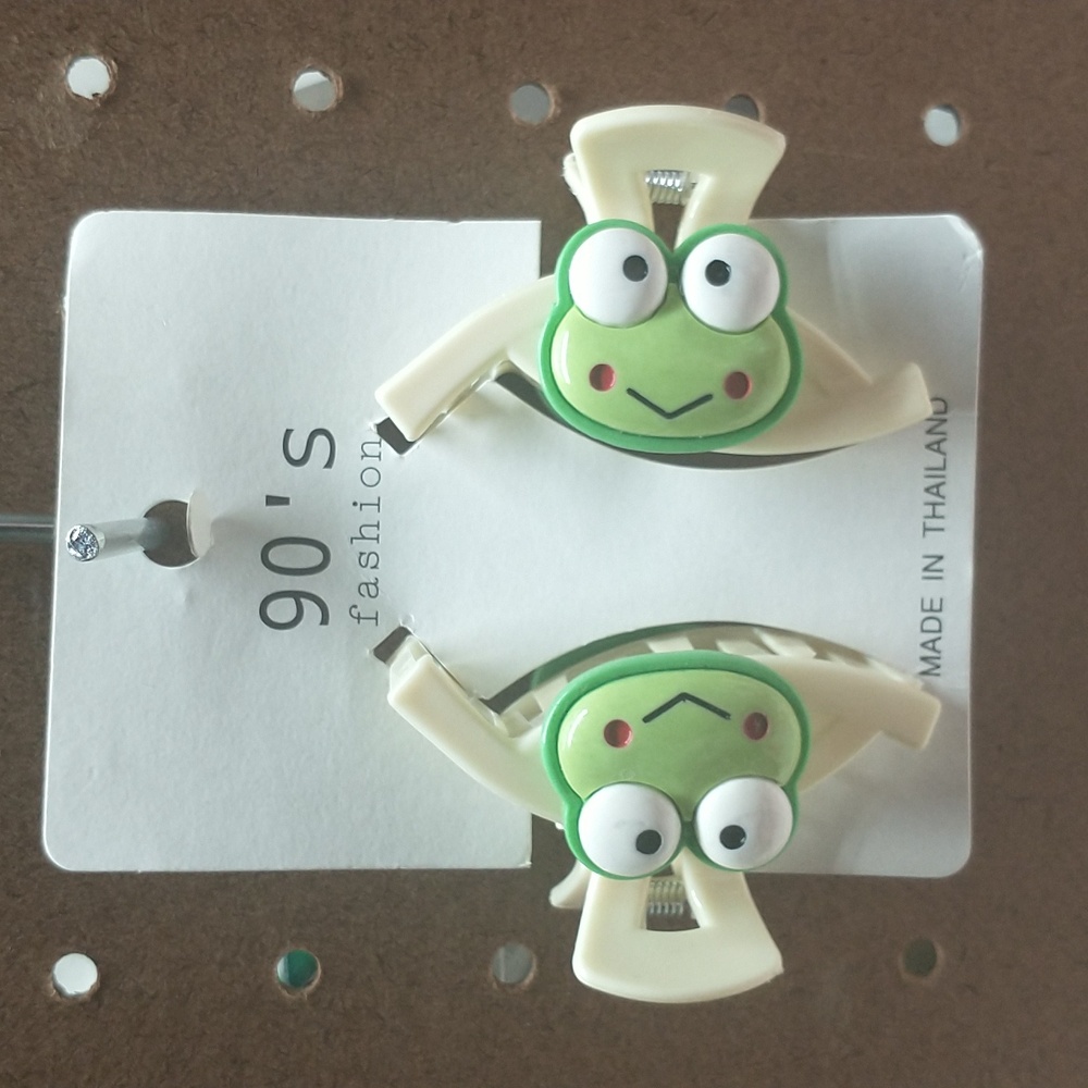 Keroppi hair clips